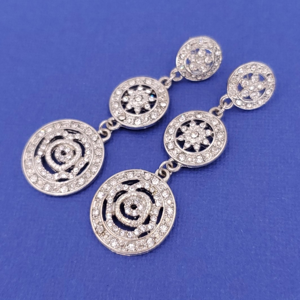 Sparkly Rhinestone Round Chandelier Earrings - Picture 2 of 8
